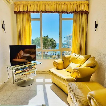 Skol 439 Spacious And Refurbished With Sea Views