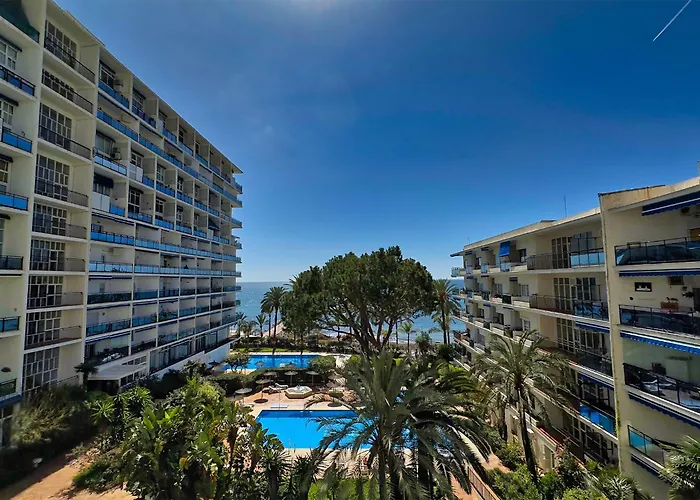 Skol 439 Spacious And Refurbished With Sea Views 마르베야