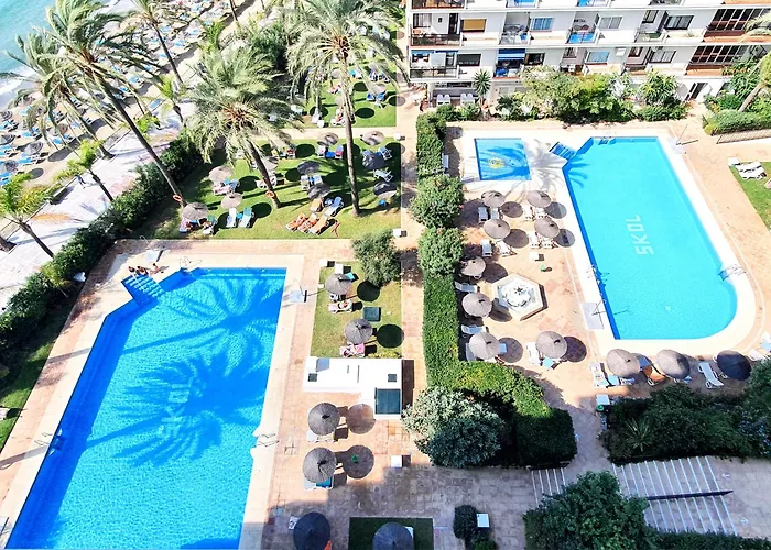 Skol 439 Spacious And Refurbished With Sea Views 마르베야