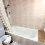 Skol 439 Spacious And Refurbished With Sea Views