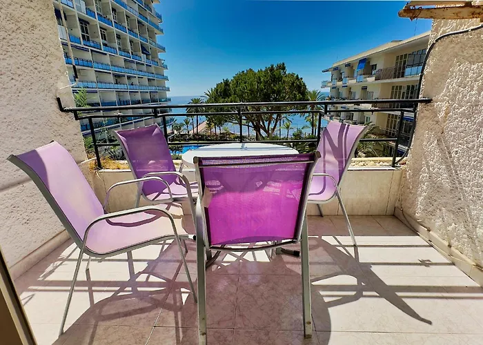 Skol 439 Spacious And Refurbished With Sea Views