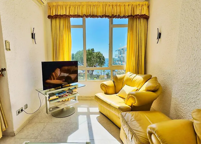 Skol 439 Spacious And Refurbished With Sea Views
