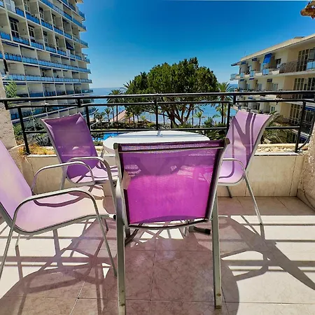 Skol 439 Spacious And Refurbished With Sea Views