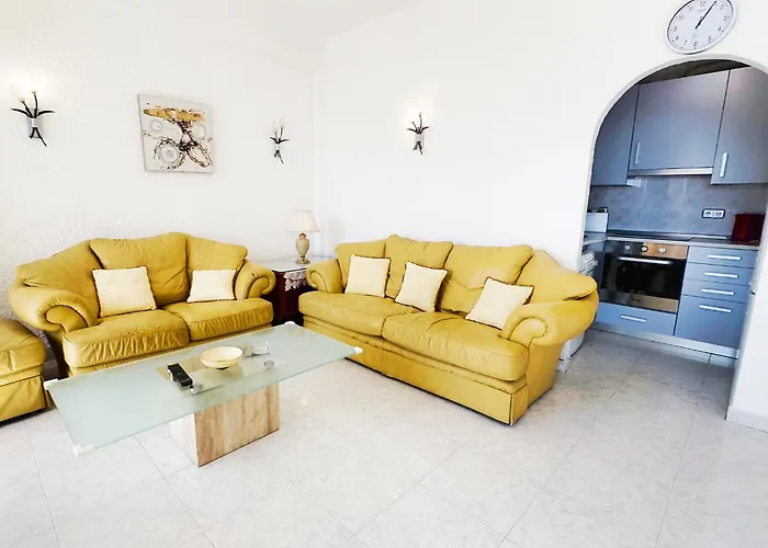 Skol 439 Spacious And Refurbished With Sea Views Apartmán